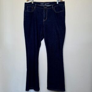 ON | Curvy Profile Plus Size Dark Wash Mid Rise Bootcut Jeans